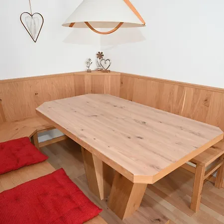 Haus 3 16 - By Four Seasons *