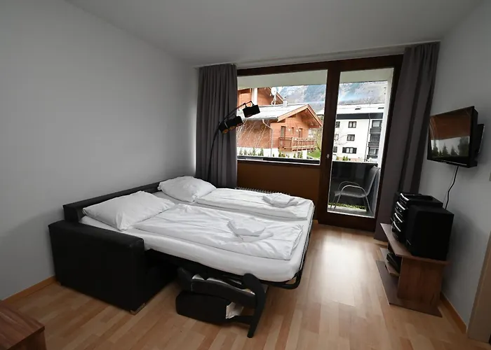 Apartment Haus 3 16 - Lowbudget *